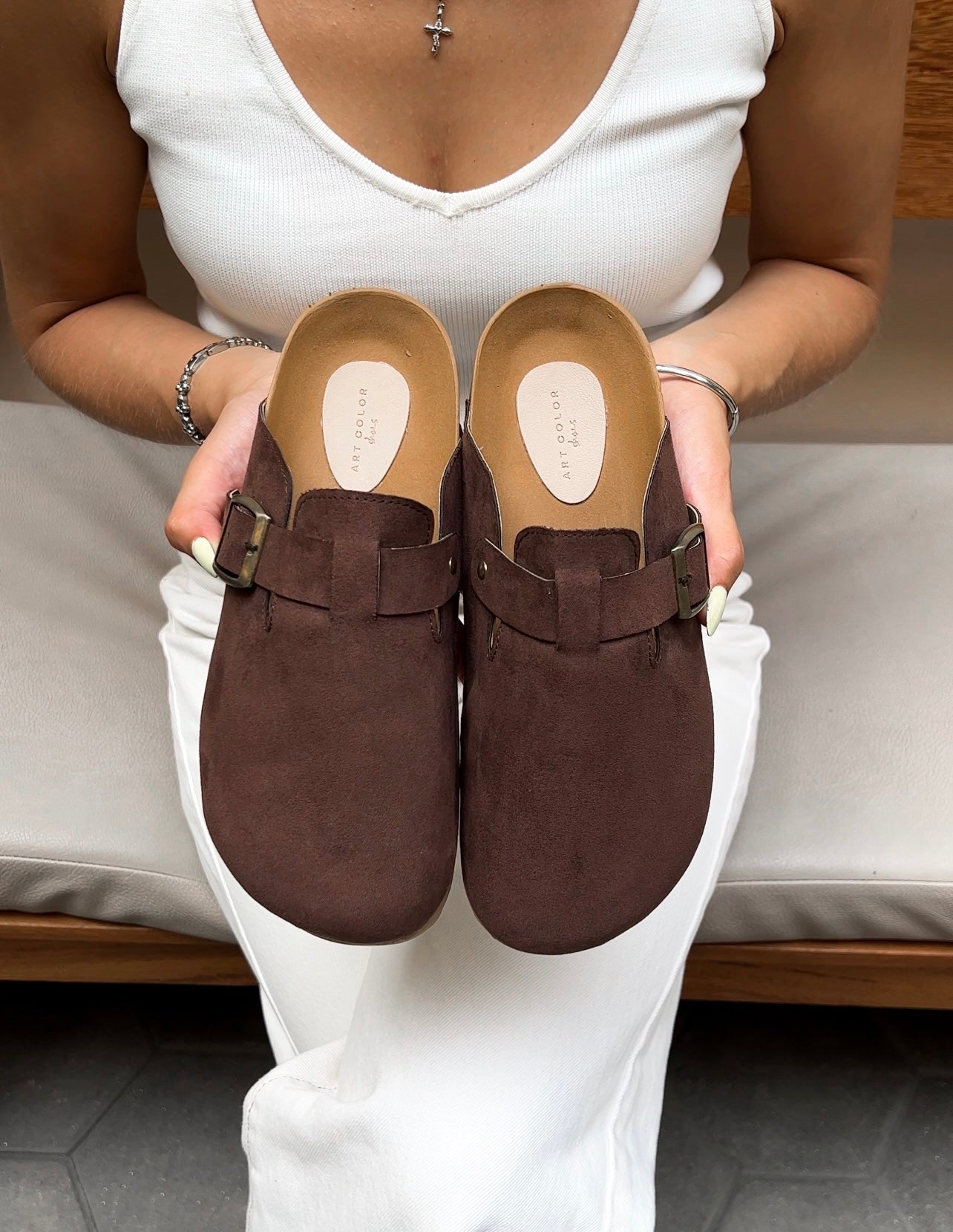 Clogs Marrónes